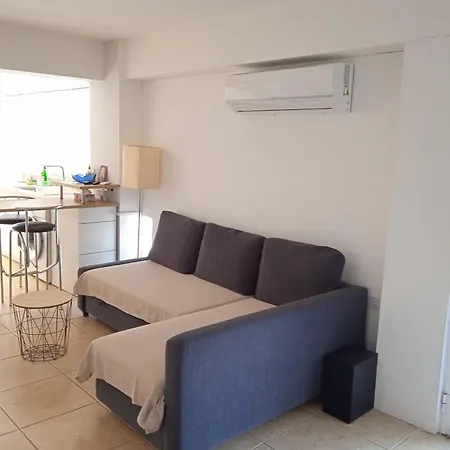 Rest And Relax 1 Bedroom * 尼科西亚