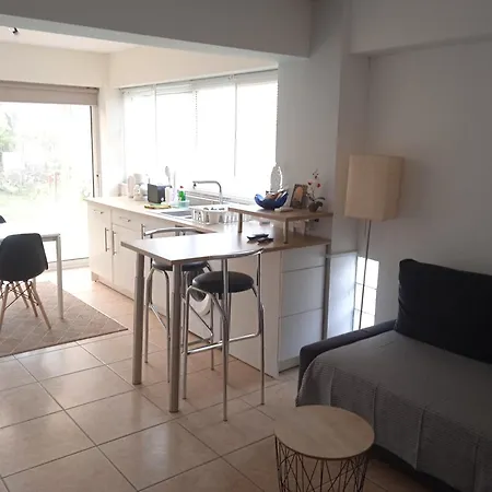 Rest And Relax 1 Bedroom 尼科西亚